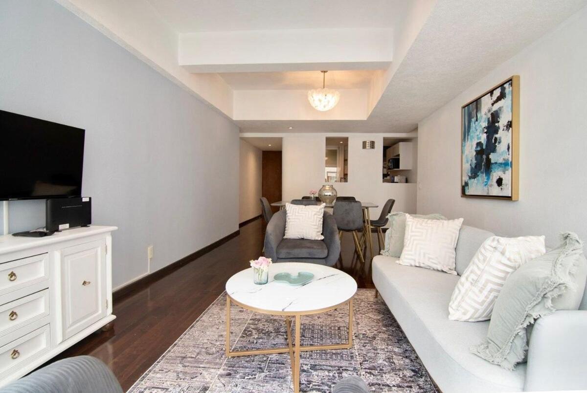 Formidable 3bed/2bath Apartment